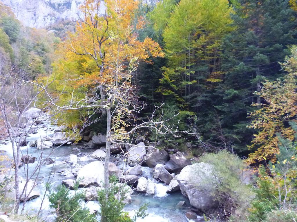 Posada Magoria Anso Bagian luar foto