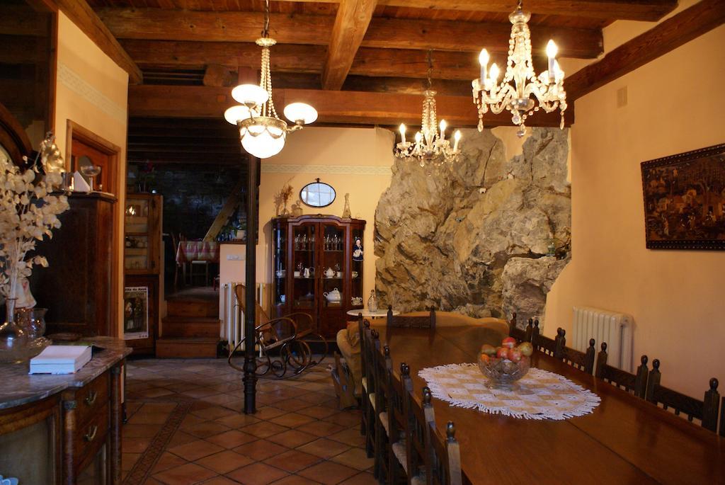 Posada Magoria Anso Bagian luar foto