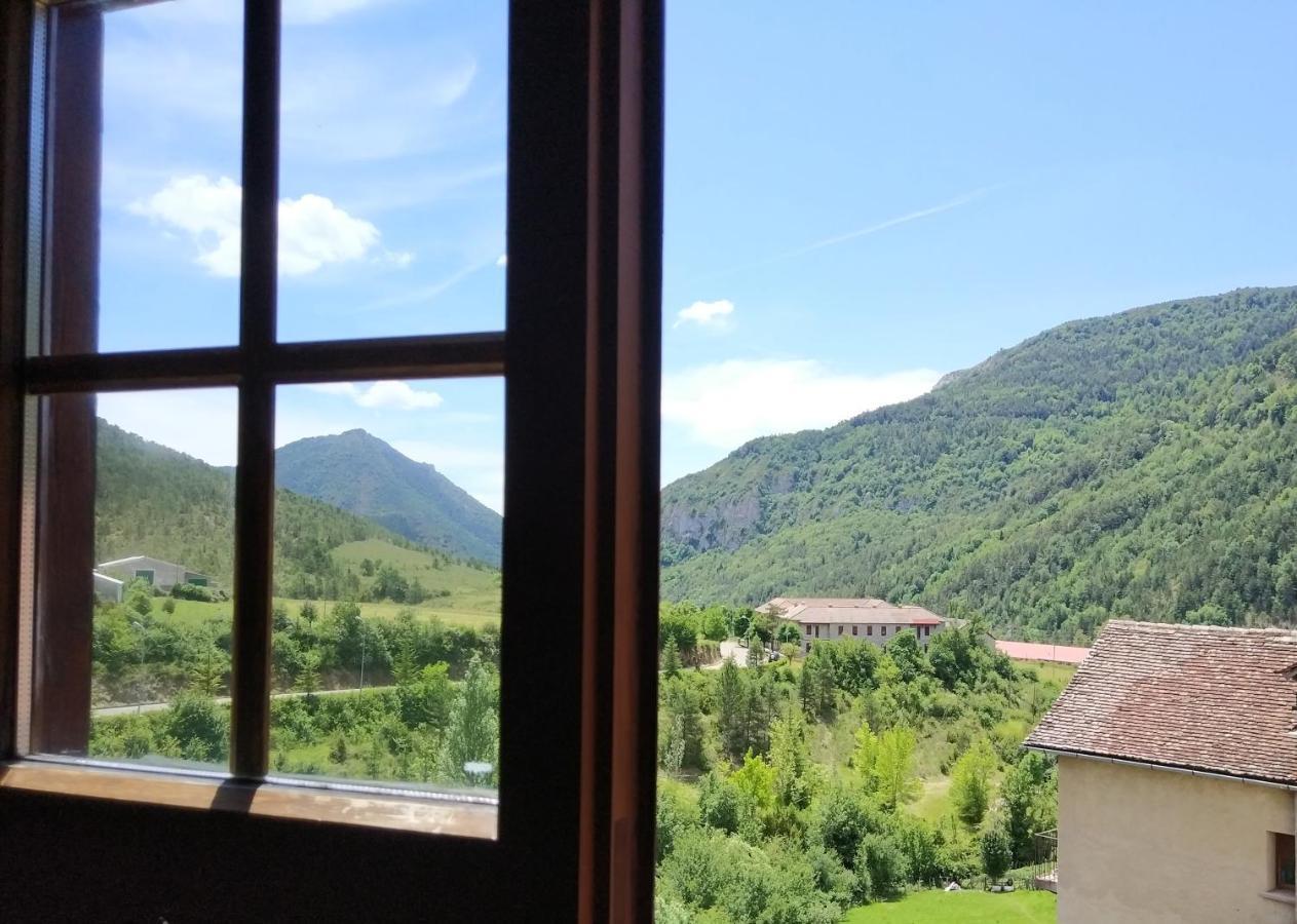 Posada Magoria Anso Bagian luar foto