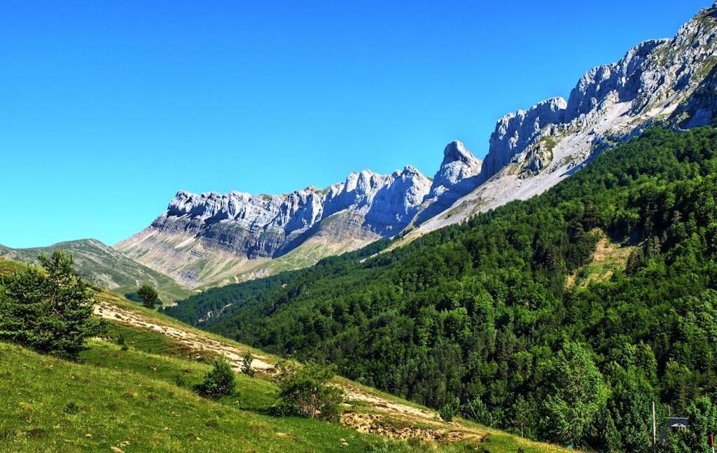 Posada Magoria Anso Bagian luar foto